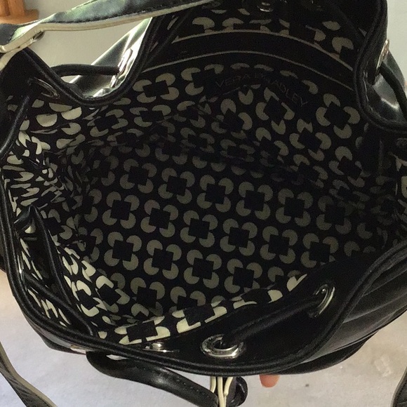 Vera Bradley Adjustable Black Bucket CrossBody Bag - Picture 3 of 3